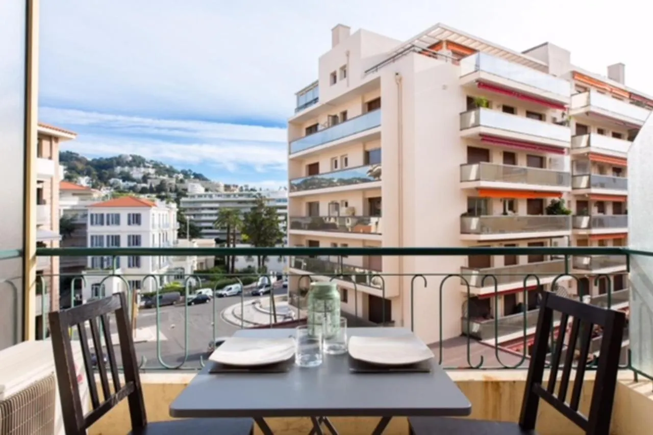 2-Br Apartment 2 Min From The Beaches Cannes 0*,  France